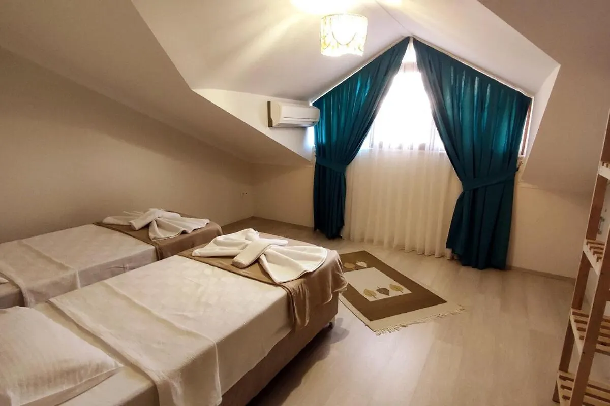 Modern Apartment For 6 People In Fethiye Center